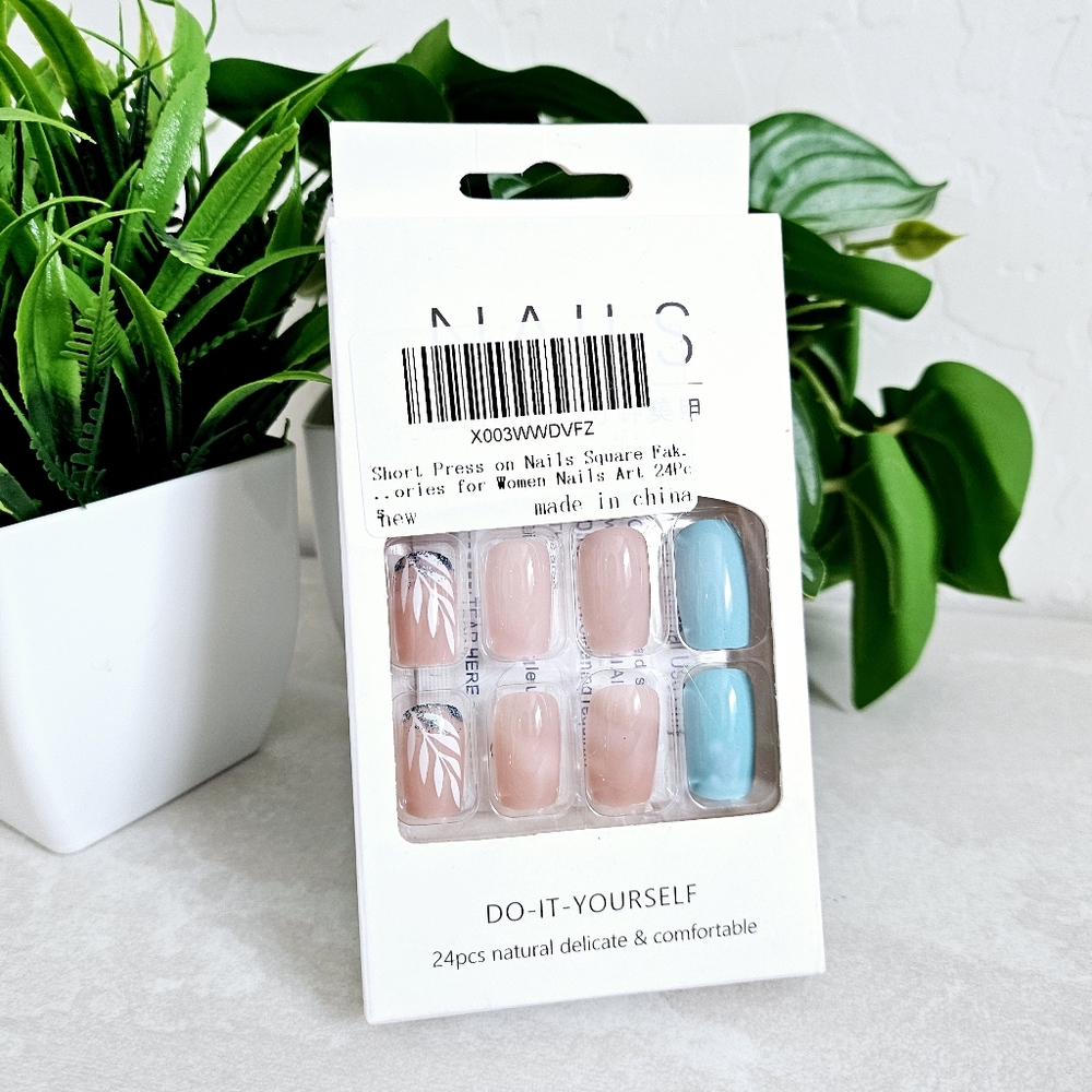 🆕️Press On Nail DIY Short Nails 24pcs Nude Beige Blue Art Designs